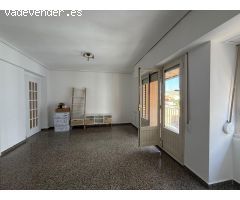 PISO DE 3 HABITACIONES CON BALCON JUNTO AL METRO