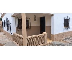 CHALET INDEPENDIENTE EN LA LOCALIDAD DE BRENES, SEVILLA.