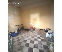 EN VENTA – CASA CÉNTRICA PARA REFORMAR EN LOS ROSALES