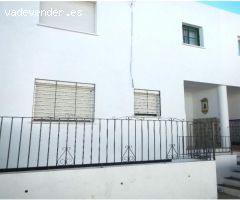 VIVIENDA DE DOS PLANTAS EN CASTILBLANCO DE LOS ARROYOS, SEVILLA.