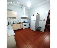¡Oportunidad en Guillena! Casa de 2 Plantas con Gran Potencial ?