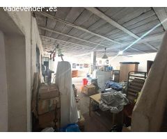 ???? Oportunidad única en Alcalá del Río: Local de dos plantas de 60 m²