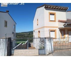 Chalet a estrenar, con parcela.