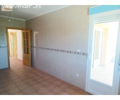 Chalet a estrenar, con parcela.