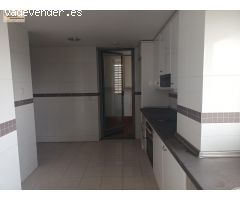 Ático dúplex en urbanización con piscina. ¡Subasta al alza hasta el 11 de junio!