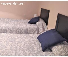 ¡Bienvenido a la oportunidad de adquirir un piso excepcional en el corazón vibrante de Cádiz!