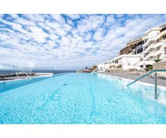 Vivienda Reformada de Dos Dormitorios y Dos Baños con Vistas al Mar