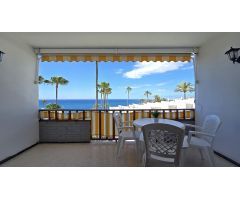 Encantador apartamento con balcón y vistas al mar