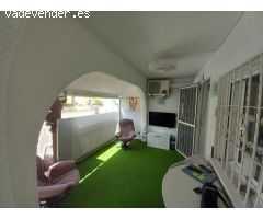 Bungalow con encanto en Gran Alacant – Sótano espectacular y urbanización con piscina