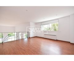 Casa con encanto y jardín en venta!