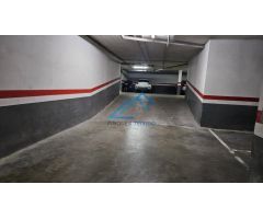 ¡Plaza de parking en venta en el centro de Salou!