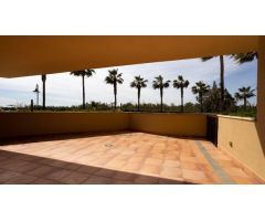 TU OPORTUNIDADA DE VIVIR EN MARINA SOTOGRANDE-RIBERA DEL PARAISO.