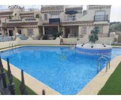 ACOGEDOR ADOSADO EN URBANIZACION CERRADA CON PISCINA COMUNITARIA