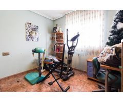 Chalet con piscina y gran parcela en plena huerta de La Albatalía (Murcia)