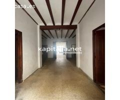 Casa con amplia terraza en La Llosa de Ranes.