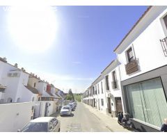 VIVIENDA EN LEBRIJA