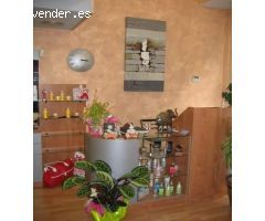 TRASPASO SALÓN PELUQUERIA EN PLENO RENDIMIENTO