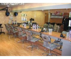 TRASPASO SALÓN PELUQUERIA EN PLENO RENDIMIENTO