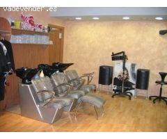 TRASPASO SALÓN PELUQUERIA EN PLENO RENDIMIENTO