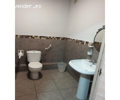Amplio Local Comercial en Esquina en Loranca, Fuenlabrada
