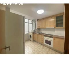 Bonita vivienda reformada en la zona de Alipark.