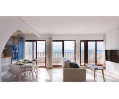 PRECIOSO PISO EN PRIMERA LÍNEA DE LA PLAYA DEL CAMPELLO.