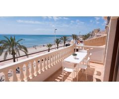 PRECIOSO PISO EN PRIMEA LÍNEA DE LA PLAYA DEL CAMPELLO.
