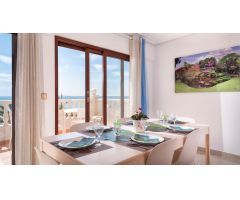 PRECIOSO PISO EN PRIMEA LÍNEA DE LA PLAYA DEL CAMPELLO.