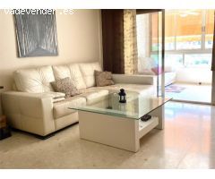 Bonita vivienda en urbanización zona San Juan Playa.