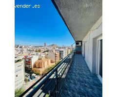 Vivivenda reformada con excelentes acabados. Vistas despejadas.