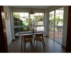Chalet adosado en la zona del Cabo de las Huertas.