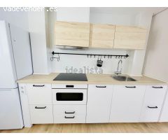 Fantástica vivienda en última planta en la zona del Centro Tradicional.