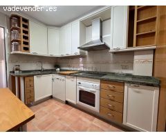 Amplia vivienda con vistas al Castillo Santa Bárbara en la zona del Mercado.