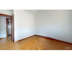 Piso en venta en Calle Manuel Laguna, Madrid