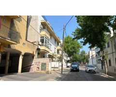 OPORTUNIDAD DE PARKING Y TRASTERO EN CALLE ALBER