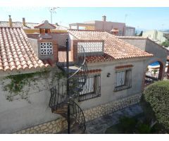 Chalet de Alquiler ubicado en Playa de Oliva - Ref: PNRN54