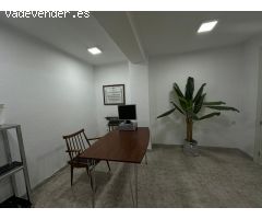 COCASION!! VENTA DE OFICINA EN PERFECTO ESTADO EN EL CENTRO DE ALMERIA