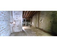 CASA EN VENTA EN EL EMBLEMÁTICO BARRIO DE SAN ANTONIO