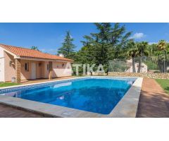 CHALET EN VENTA DE ENSUEÑO EN SANTA ANA, ONTINYENT