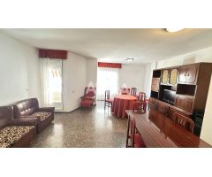 VIVIENDA CÉNTRICA CON EXCELENTE DISTRIBUCIÓN Y MUY LUMINOSA