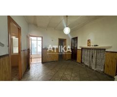 BAJO VIVIENDA EN VENTA EN SAN RAFAEL CON PATIO, PARA REFORMAR A TU GUSTO