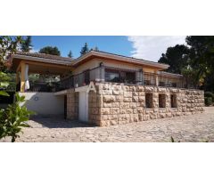 CHALET EN MAGNIFICA UBICACIÓN