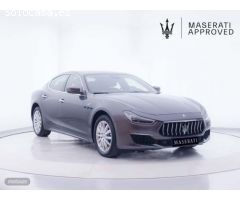 Maserati Ghibli 2.0 L4 Hybrid-Gasolina (330CV) de 2021 con 19.800 Km por 65.900 EUR. en Zaragoza