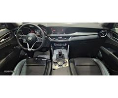 Alfa Romeo Stelvio 2.2 180cv RWD Super de 2017 con 52.600 Km por 29.900 EUR. en Albacete