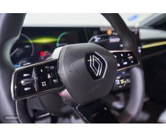 Renault Megane E-TECH 100% ELECTRICO techno EV60 160kW (220CV) optimum charge de 2022 con 5.300 Km p