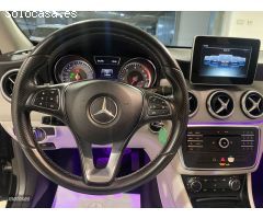Mercedes Clase CLA CDI / d Shooting Brake Urban de 2016 con 118.416 Km por 24.900 EUR. en Badajoz