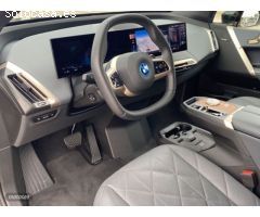 BMW iX xDrive40 240 kW (326 CV) de 2022 con 10.276 Km por 78.900 EUR. en Asturias