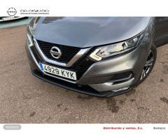 Nissan Qashqai DIG-T 103 kW (140 CV) E6D ACENTA+PACK N-STYLE de 2019 con 64.834 Km por 22.900 EUR. e