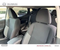 Nissan Qashqai DIG-T 103 kW (140 CV) E6D ACENTA+PACK N-STYLE de 2019 con 64.834 Km por 22.900 EUR. e