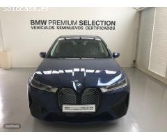 BMW iX xDrive40 240 kW (326 CV) de 2022 con 9.658 Km por 83.900 EUR. en Guipuzcoa